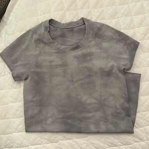Lululemon Swiftly Tech Size 4 in Gray